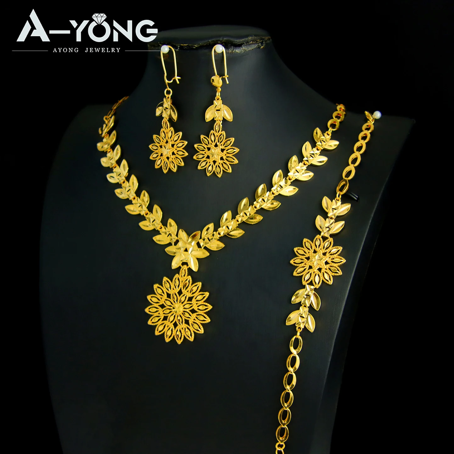 Luxury Dubai Wedding Jewelry Set 21k Gold Plated Arab Bridal Gold Necklace Bracelet Earrings Brazilian Women Vintage Jewelrys