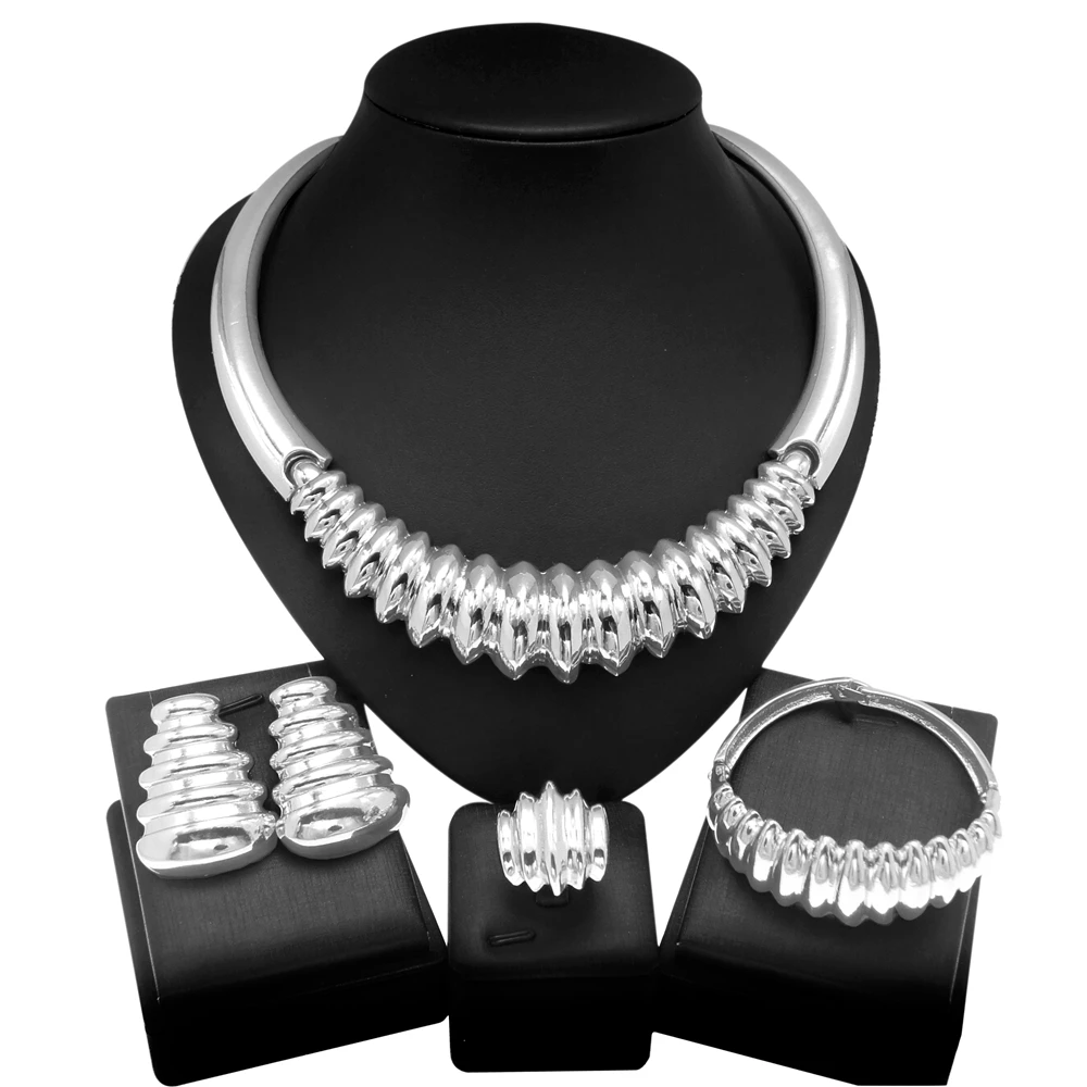 Fashion Woman Necklace Jewelry Set Classic Bone Shape Elegant Woman Wedding Banquet Big Pendant Bracelet Woman's Gift