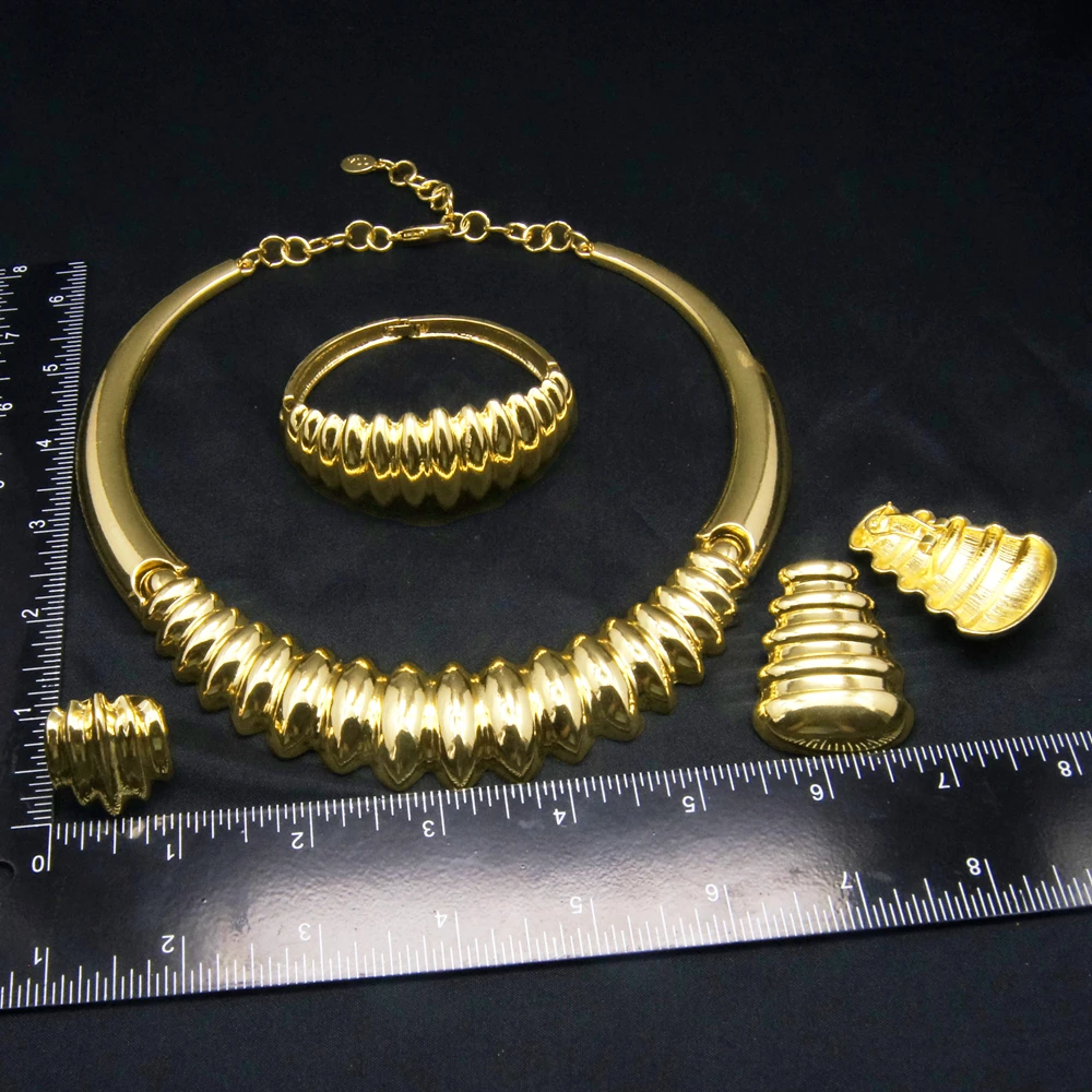 Fashion Woman Necklace Jewelry Set Classic Bone Shape Elegant Woman Wedding Banquet Big Pendant Bracelet Woman's Gift