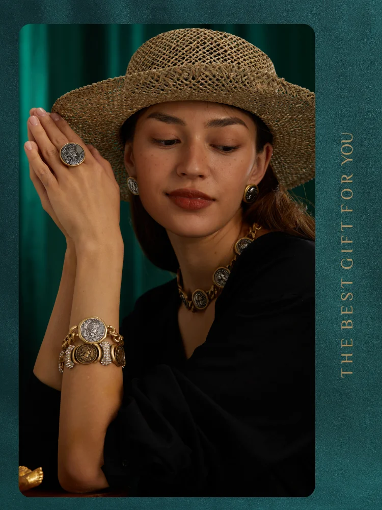 Vintage Copper Portrait Ancient Coins Round Wide Bangle Antique Jewelry Bracelets for Women Couple Wrist Retro Accessories New