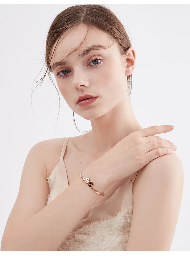 VGR 726 New Epilator Women Shaver Mini Plucker USB Rechargeable Electric Pedicure for Face Legs Bikini