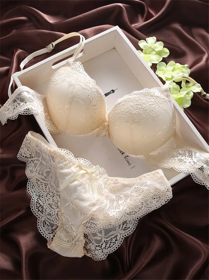 European Style Sexy Bra Set Women Cotton Underwear Sexy Lace Panties Female Push Up Brassiere Fashion Solid Color Lingerie Set