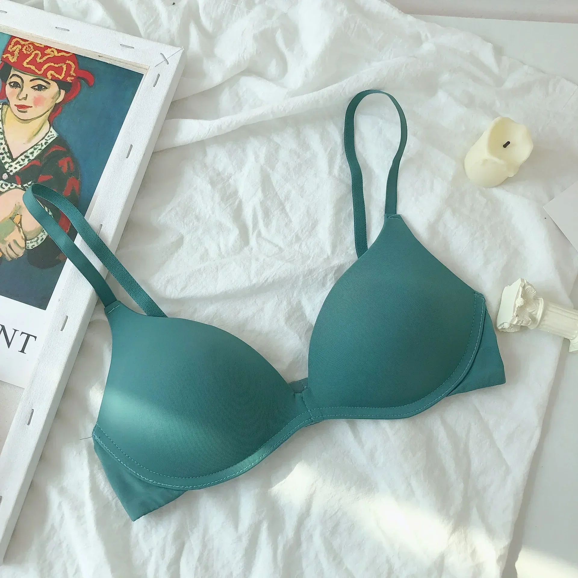 Bras for Women Seamless Backless Underwear Sexy Lingerie 3/4 Cup Bralette Top Wireless Brassiere Intimates Japanese Simple Bra