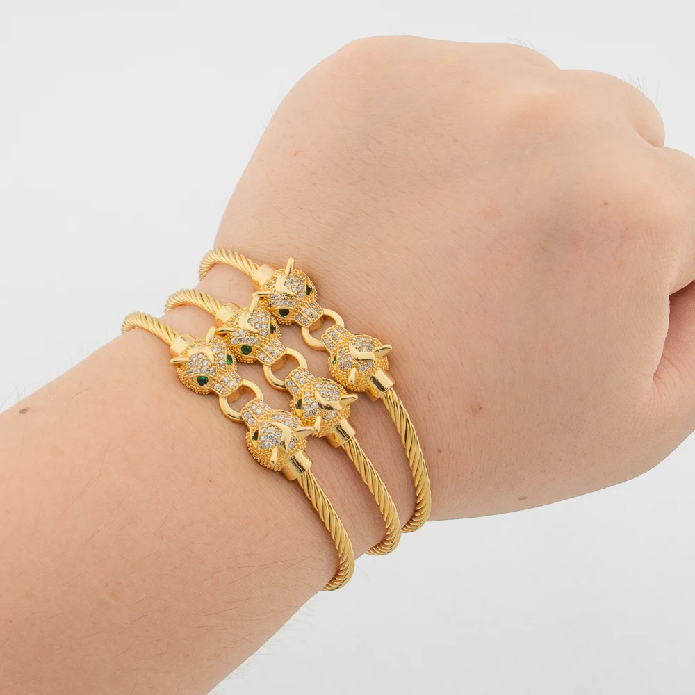Fashion Cuff Bangles for Women Dubai 18k Gold Color Charm Bracelet Luxury Leopard Head White Zircon Jewelry African Wedding Gift