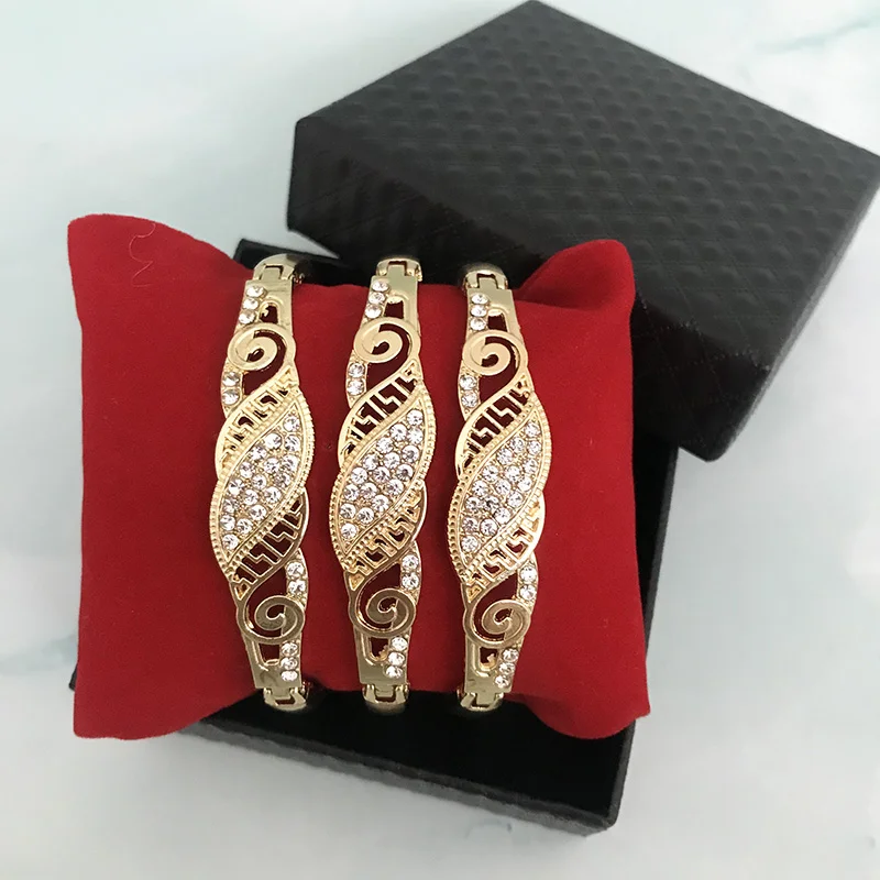Zinc-alloy jewelry Lady side Open Female bracelet set with Austrian crystal Moroccan jewelry bracelet