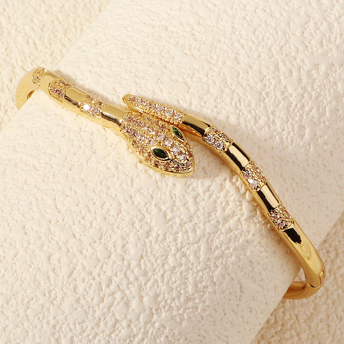 Golden Snake Nail Women's Bracelets European and American Stainless Steel Fashion Bangle Daily Jewelry Bracelet