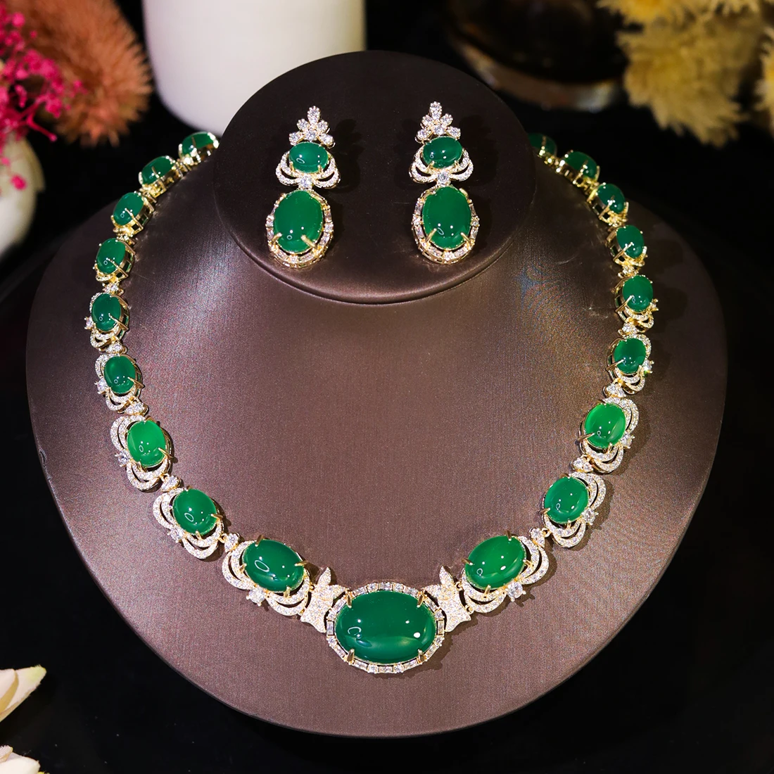 Sparkling Green Agate Women's Jewelry Set - Necklace And Earrings for Wedding Dress Banquet Party Accessory Birthday Gift