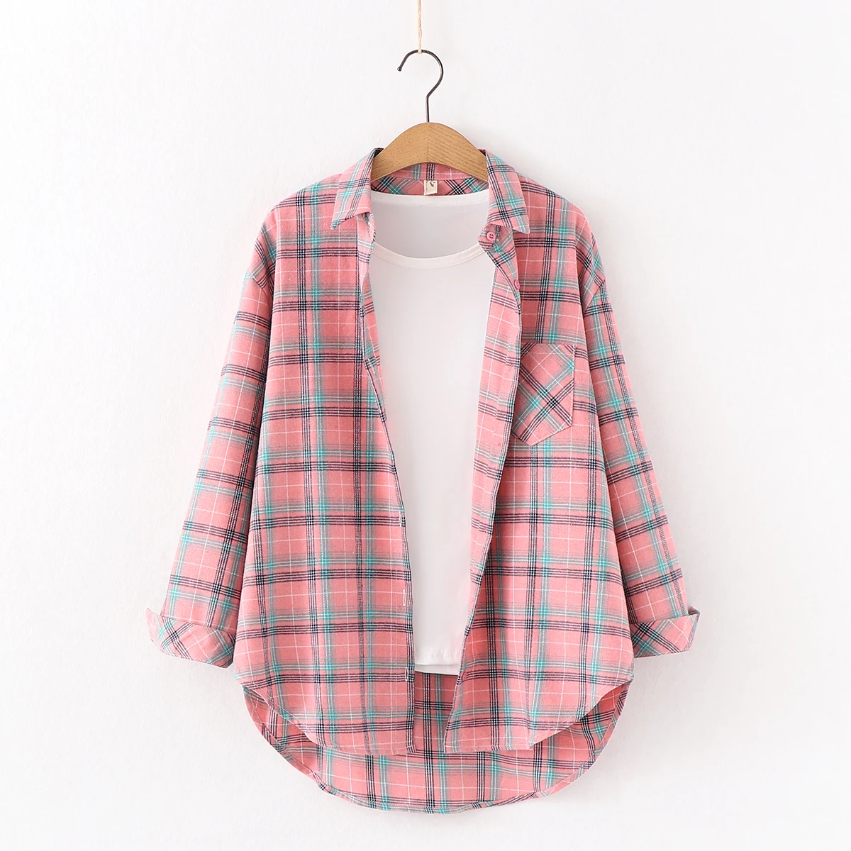 Fresh Flannel Plaid Shirt Women 2025 New Female Blouses and Tops Cotton Loose Long Sleeve Casual Shirts Fine Women's Clothes Fresh Flannel Plaid Shirt Women 2025 New Female Blouses and Tops Cotton Loose Long Sleeve Casual Shirts Fine Women's Clothes