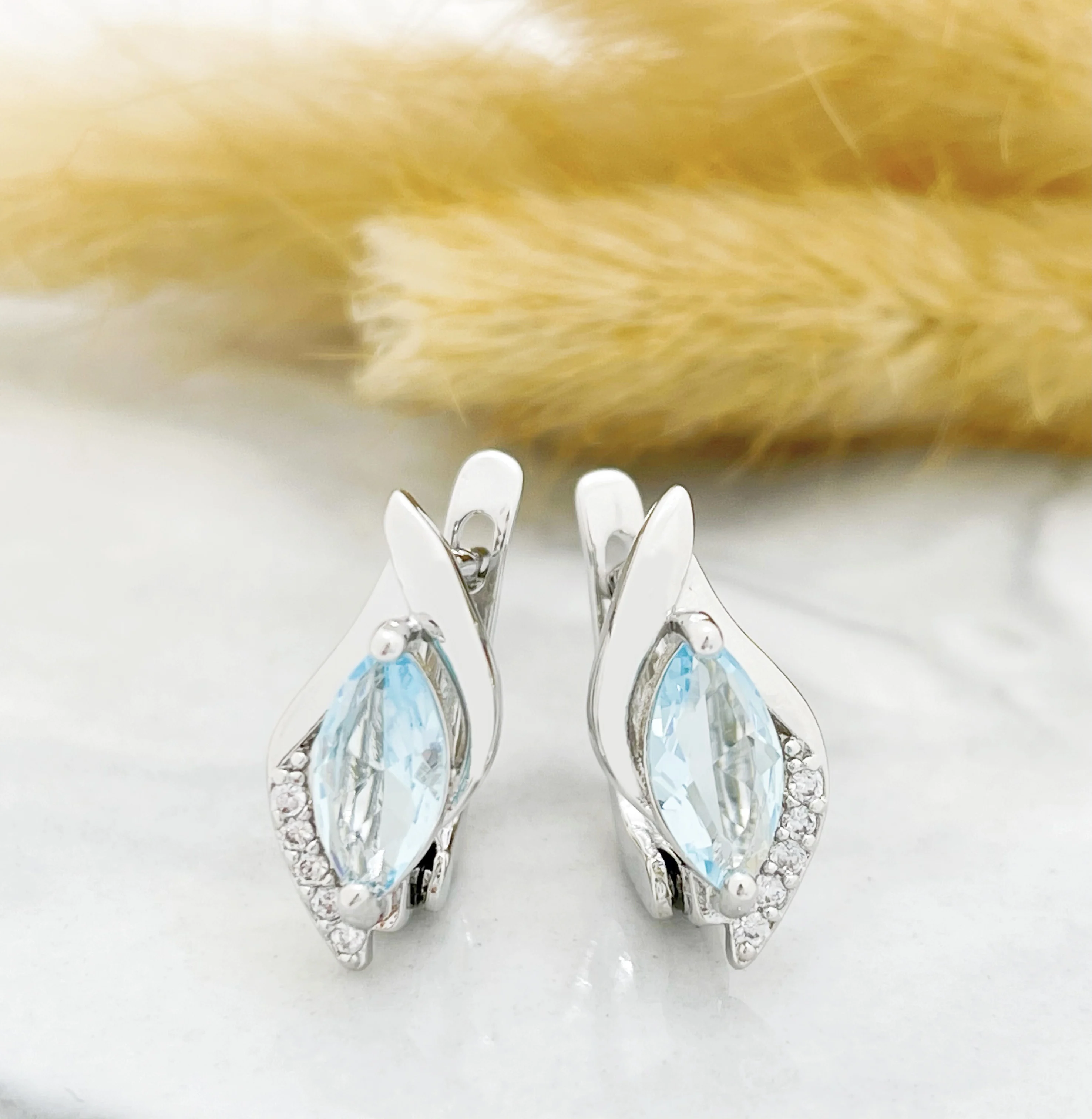 Fashion Exclusive 585 Rose Gold/Rhodium Light Blue Natural Zircon Jewelry Beautiful Bride Delicate Unique Earrings Fashion Exclusive 585 Rose Gold/Rhodium Light Blue Natural Zircon Jewelry Beautiful Bride Delicate Unique Earrings