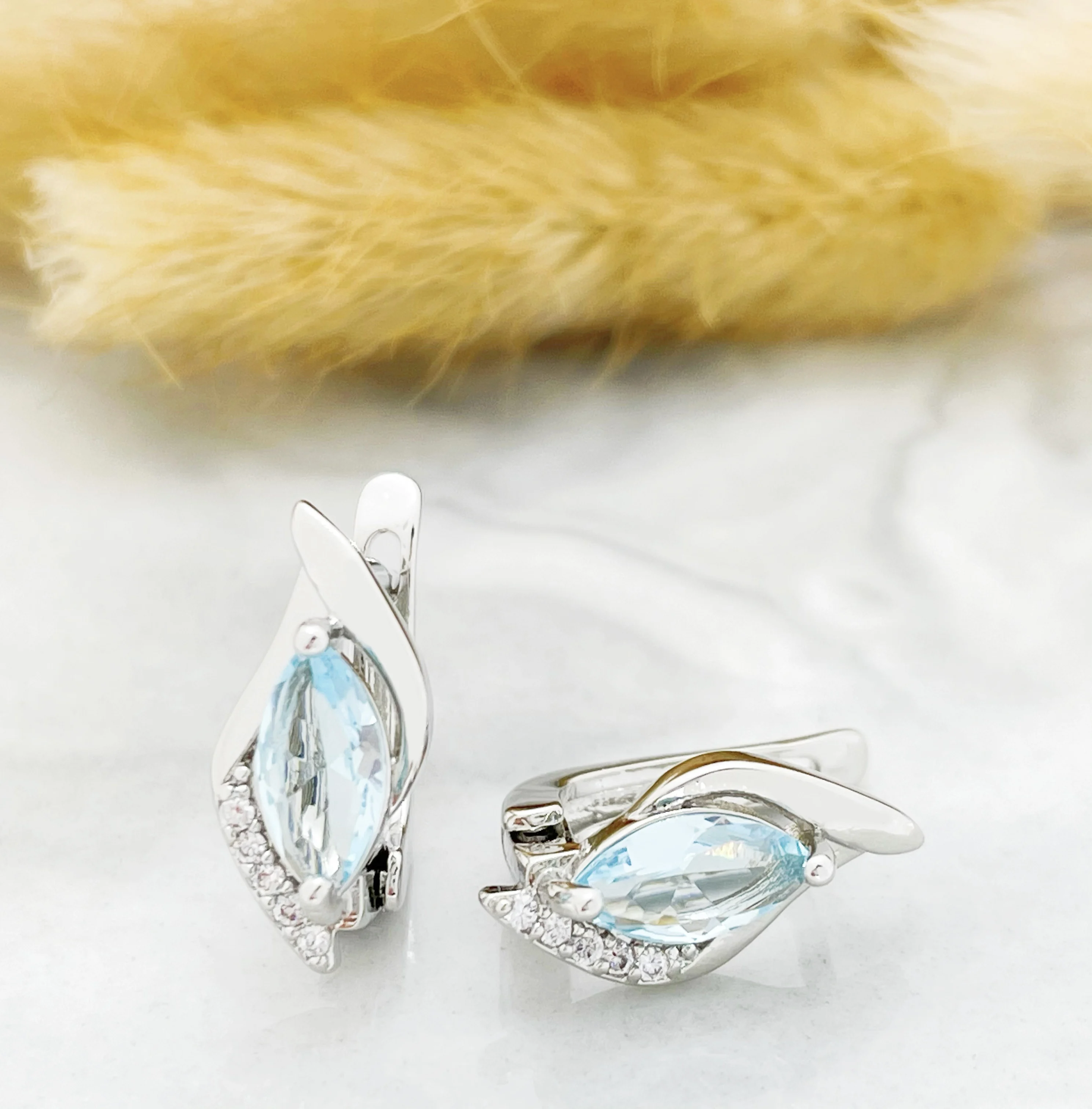 Fashion Exclusive 585 Rose Gold/Rhodium Light Blue Natural Zircon Jewelry Beautiful Bride Delicate Unique Earrings Fashion Exclusive 585 Rose Gold/Rhodium Light Blue Natural Zircon Jewelry Beautiful Bride Delicate Unique Earrings