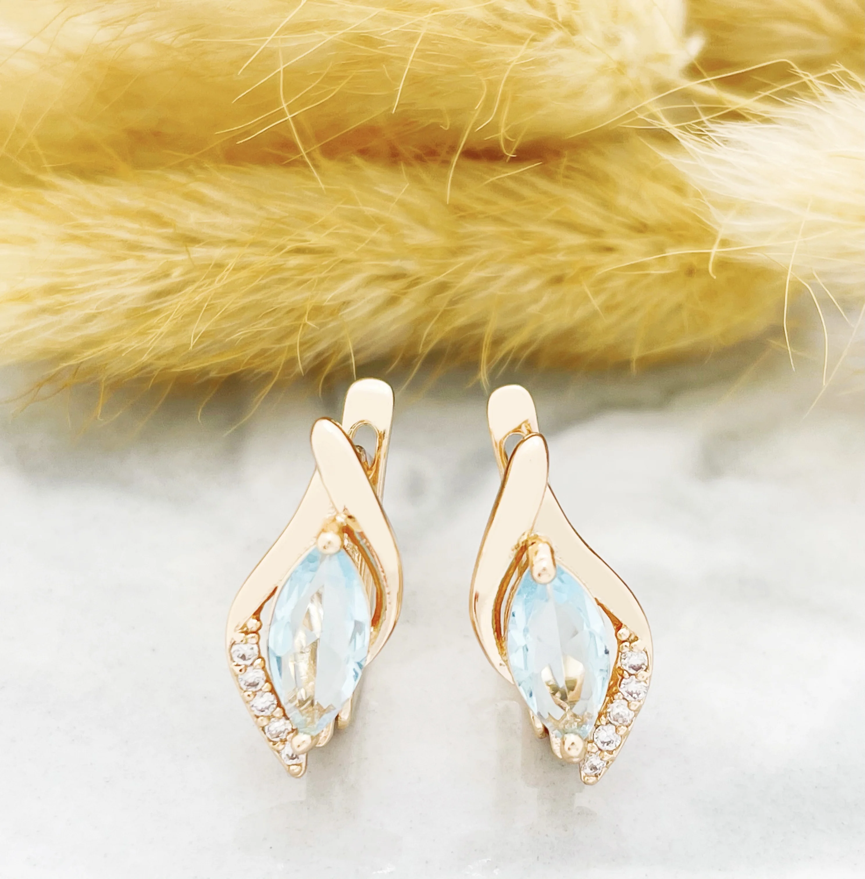 Fashion Exclusive 585 Rose Gold/Rhodium Light Blue Natural Zircon Jewelry Beautiful Bride Delicate Unique Earrings Fashion Exclusive 585 Rose Gold/Rhodium Light Blue Natural Zircon Jewelry Beautiful Bride Delicate Unique Earrings
