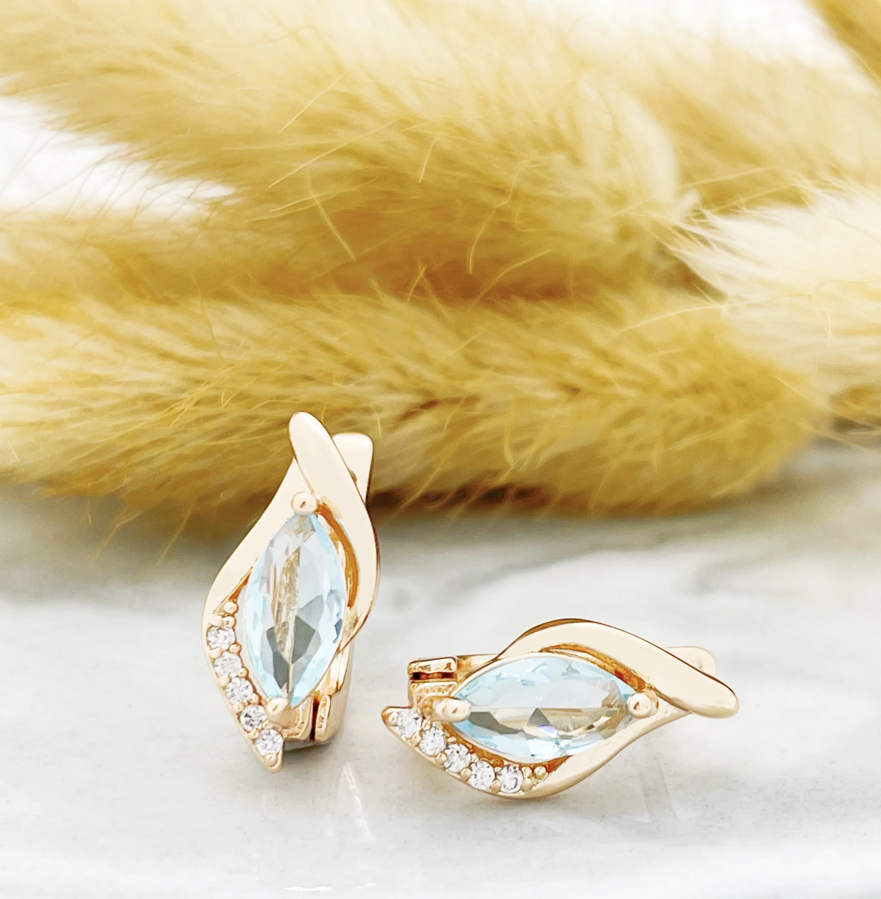 Fashion Exclusive 585 Rose Gold/Rhodium Light Blue Natural Zircon Jewelry Beautiful Bride Delicate Unique Earrings Fashion Exclusive 585 Rose Gold/Rhodium Light Blue Natural Zircon Jewelry Beautiful Bride Delicate Unique Earrings