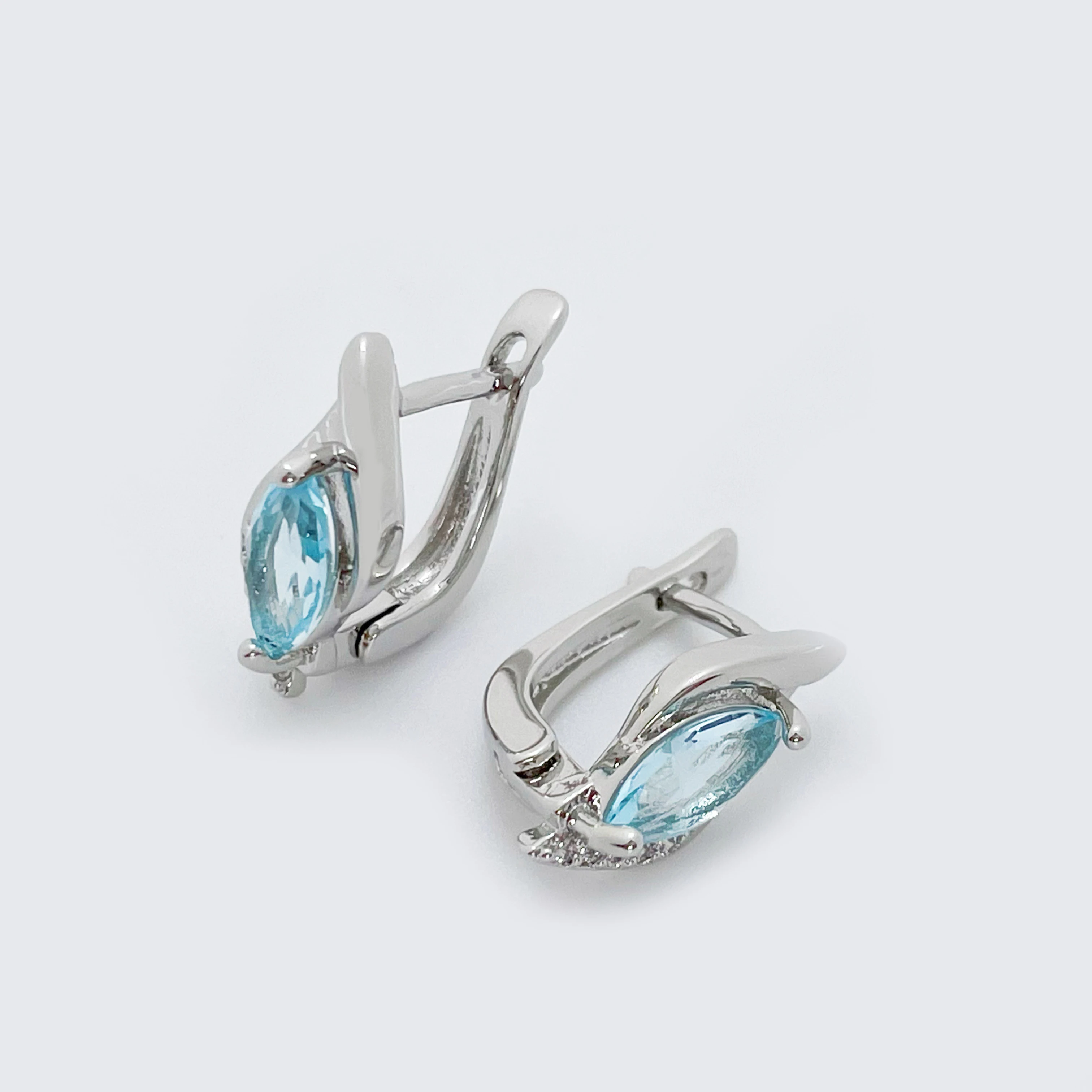 Fashion Exclusive 585 Rose Gold/Rhodium Light Blue Natural Zircon Jewelry Beautiful Bride Delicate Unique Earrings