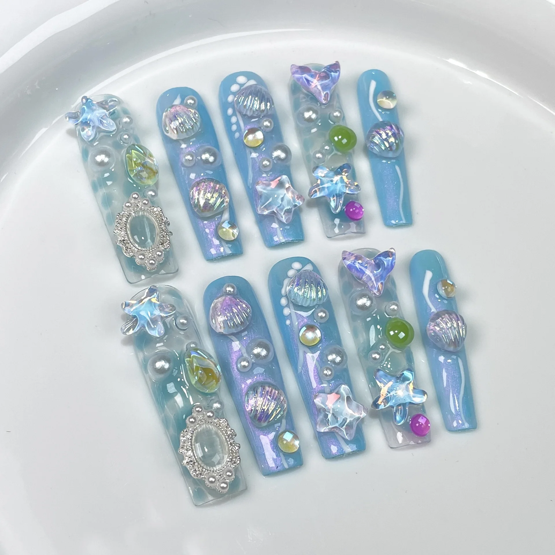 Handmade Extra Long Press on Nails Cute Bear Love Rhinestone Design Fake Nails Full Cover European Shiny False Nail Patches