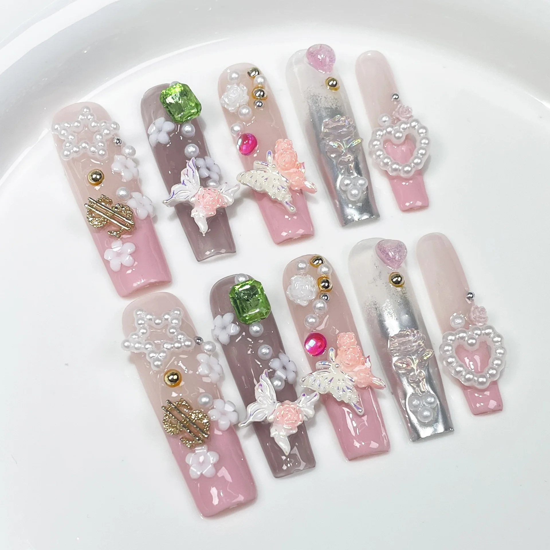 Handmade Extra Long Press on Nails Cute Bear Love Rhinestone Design Fake Nails Full Cover European Shiny False Nail Patches